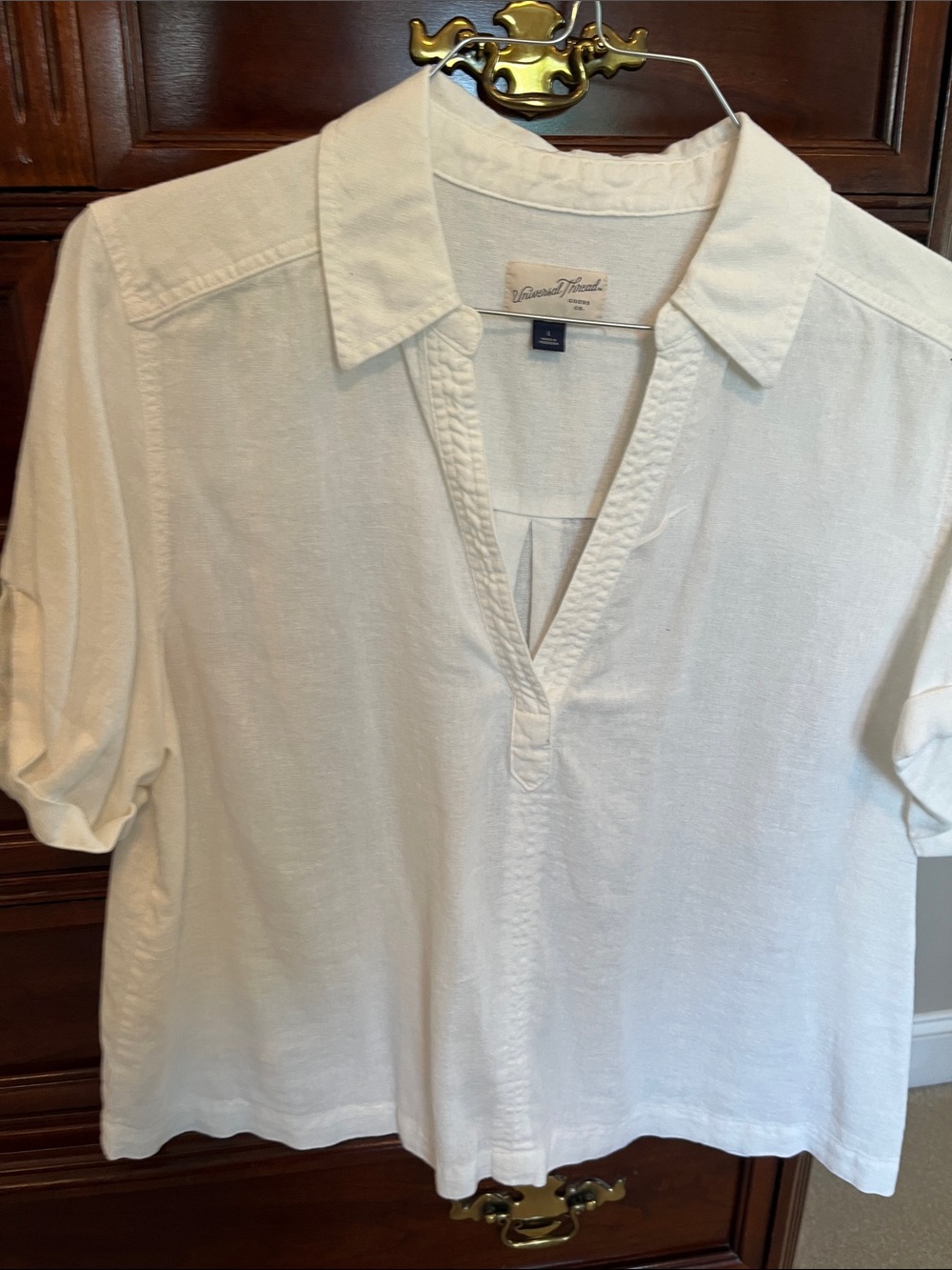 Universal Thread Men’s White Casual Button Down Shirt